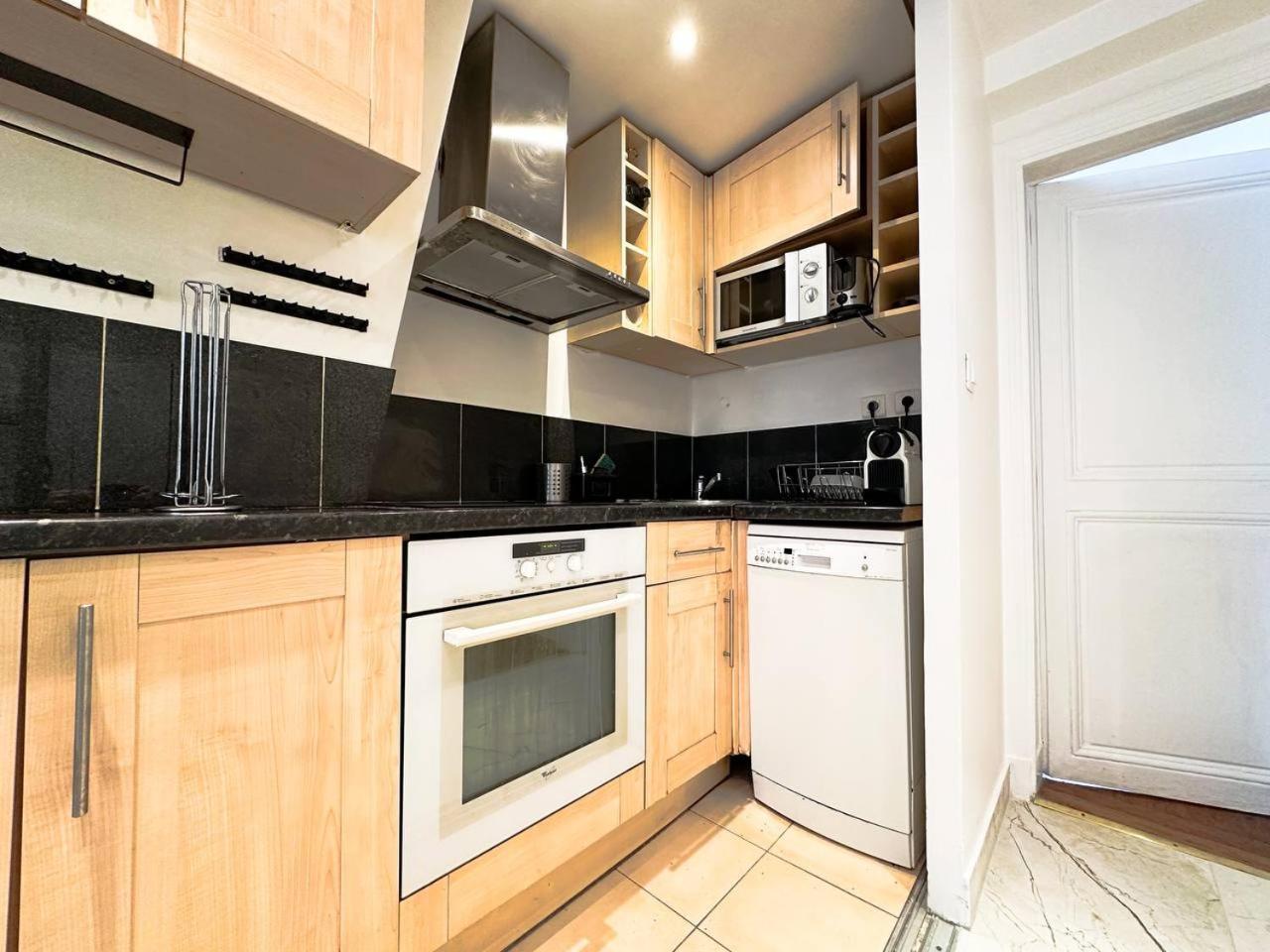 Apartment Colisee Párizs Kültér fotó