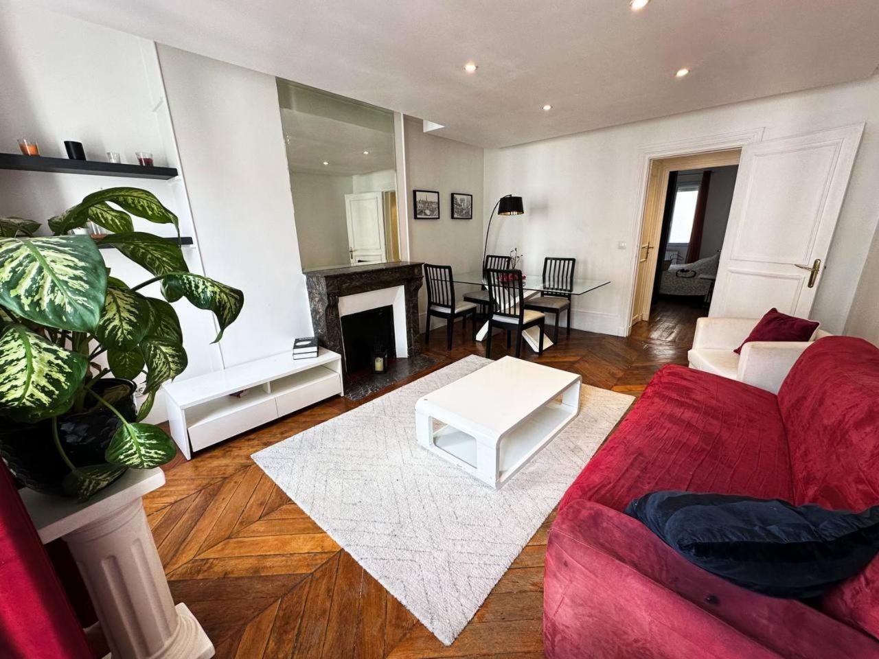 Apartment Colisee Párizs Kültér fotó